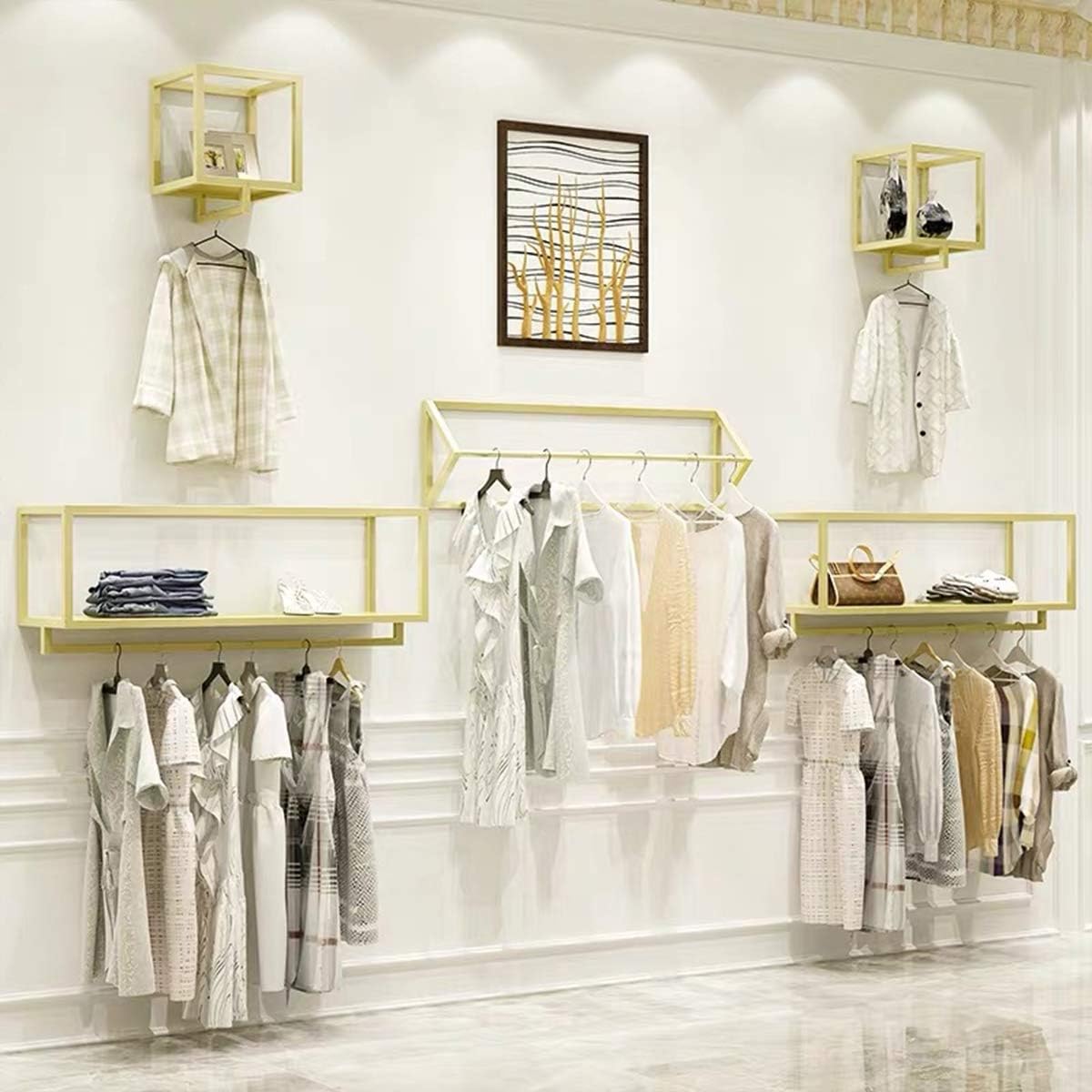 Creative Triangle Display Garment Racks in Boutique Clothing Stores, Wall-Mounted Hanging Clothes Shelf in Home, Towel Racks for Bathroom Storage (Gold, 39' L)