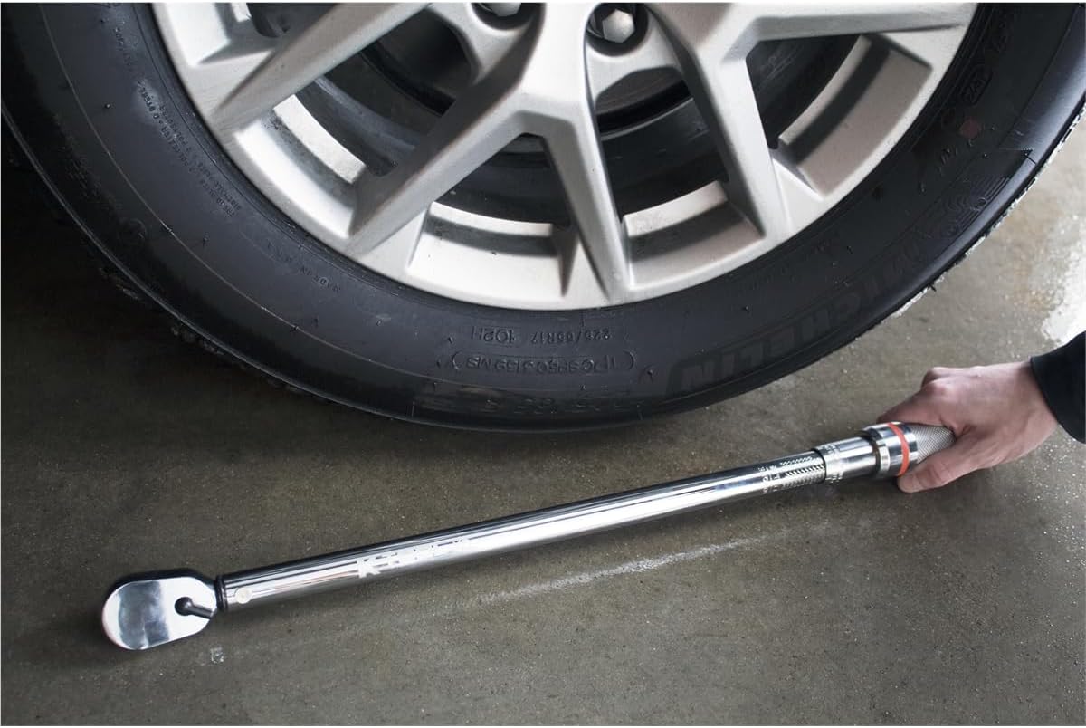 K Tool International Torque Wrench 1/2 Inch Drive 250 Foot/Pounds