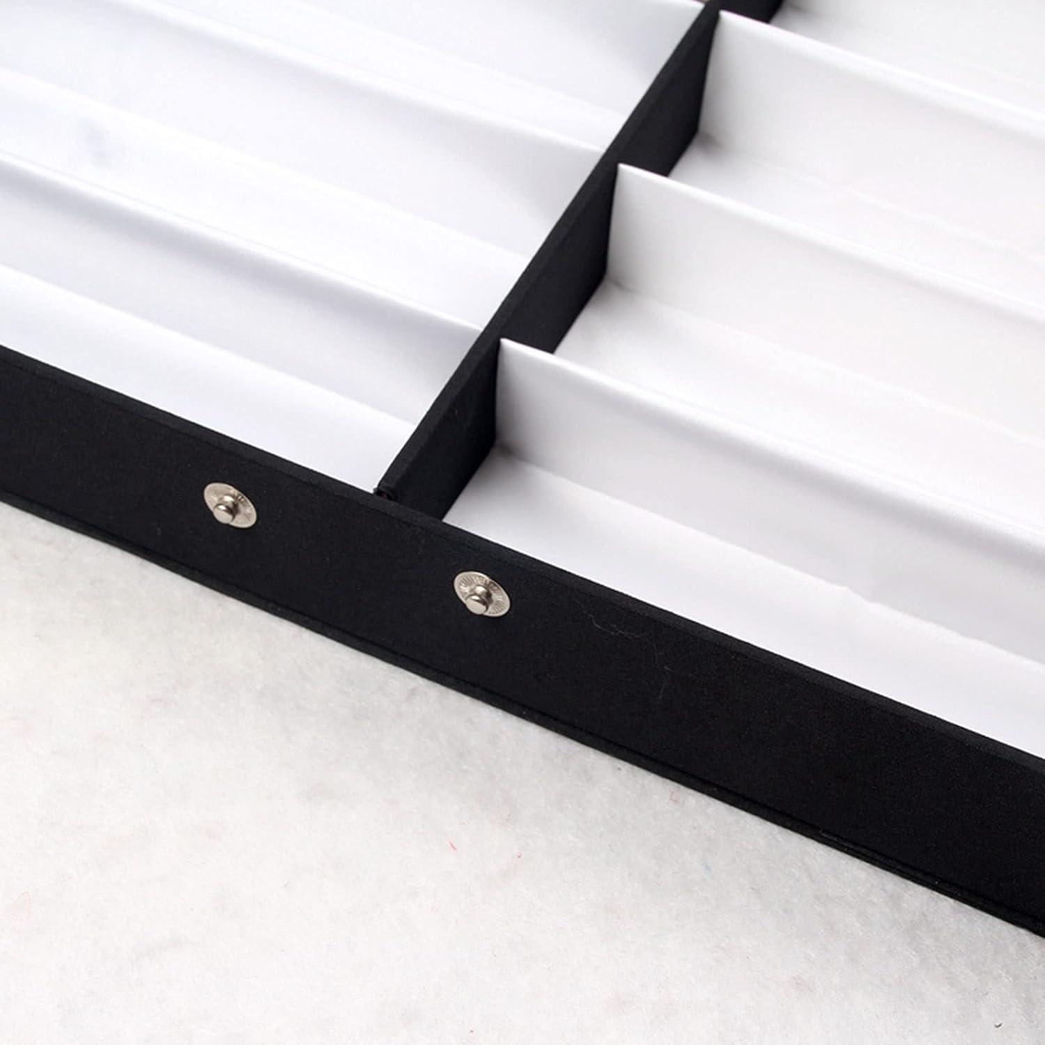 Eyeglass Displays 20 Slots Eyewears Organizer Display Case Holder - Double Row Durable Eye Glasses Storage Stand with Lid for Eyeglasses or Jewelry Display Risers
