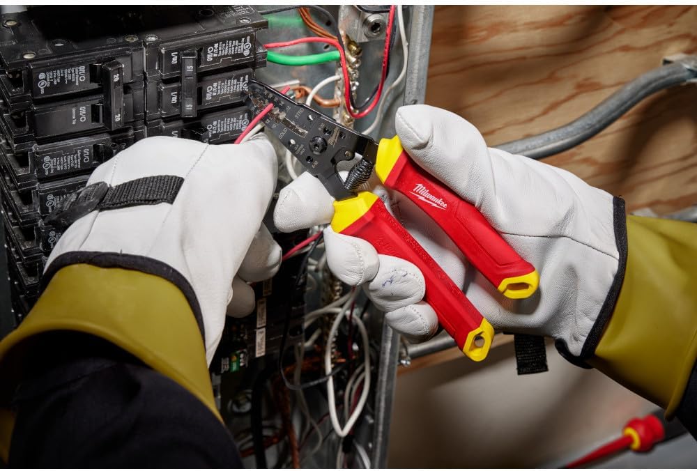Milwaukee 5PCS Insulated Screwdriver and Pliers Kit 1000V 48-22-2215