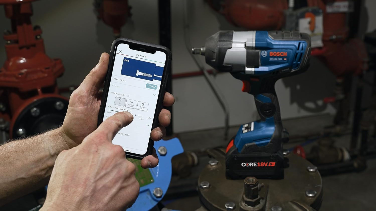 BOSCH GDS18V-740CB14 PROFACTOR™ 18V Connected 1/2 In. Impact Wrench Kit with Friction Ring and (1) CORE18V 8 Ah High Power Battery