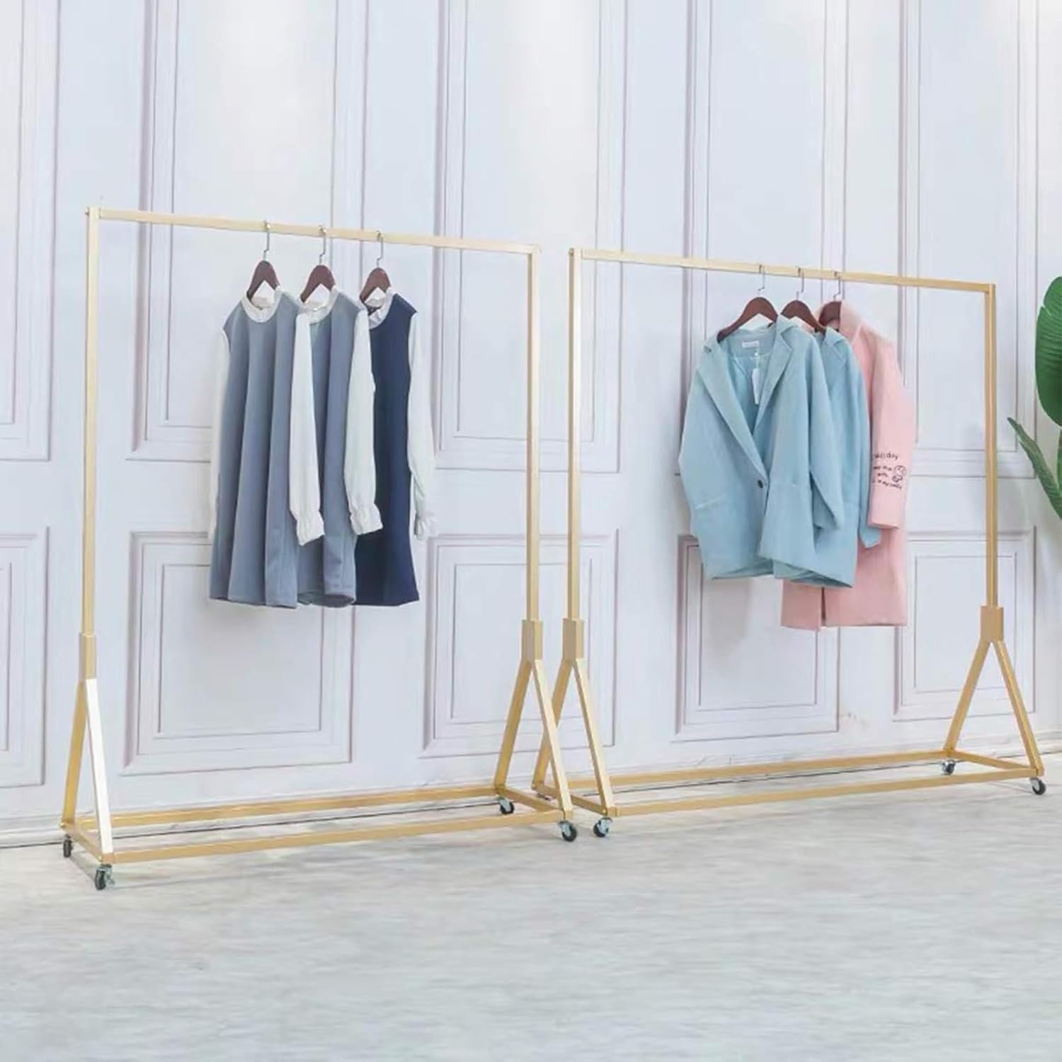 Simple Heavy Duty Metal Rolling Garment Rack with Wheel, Wrought Iron Single Rod Floor-Standing Display Hangers, Retail Garment Coat Organizer,150 * 40 * 155cm