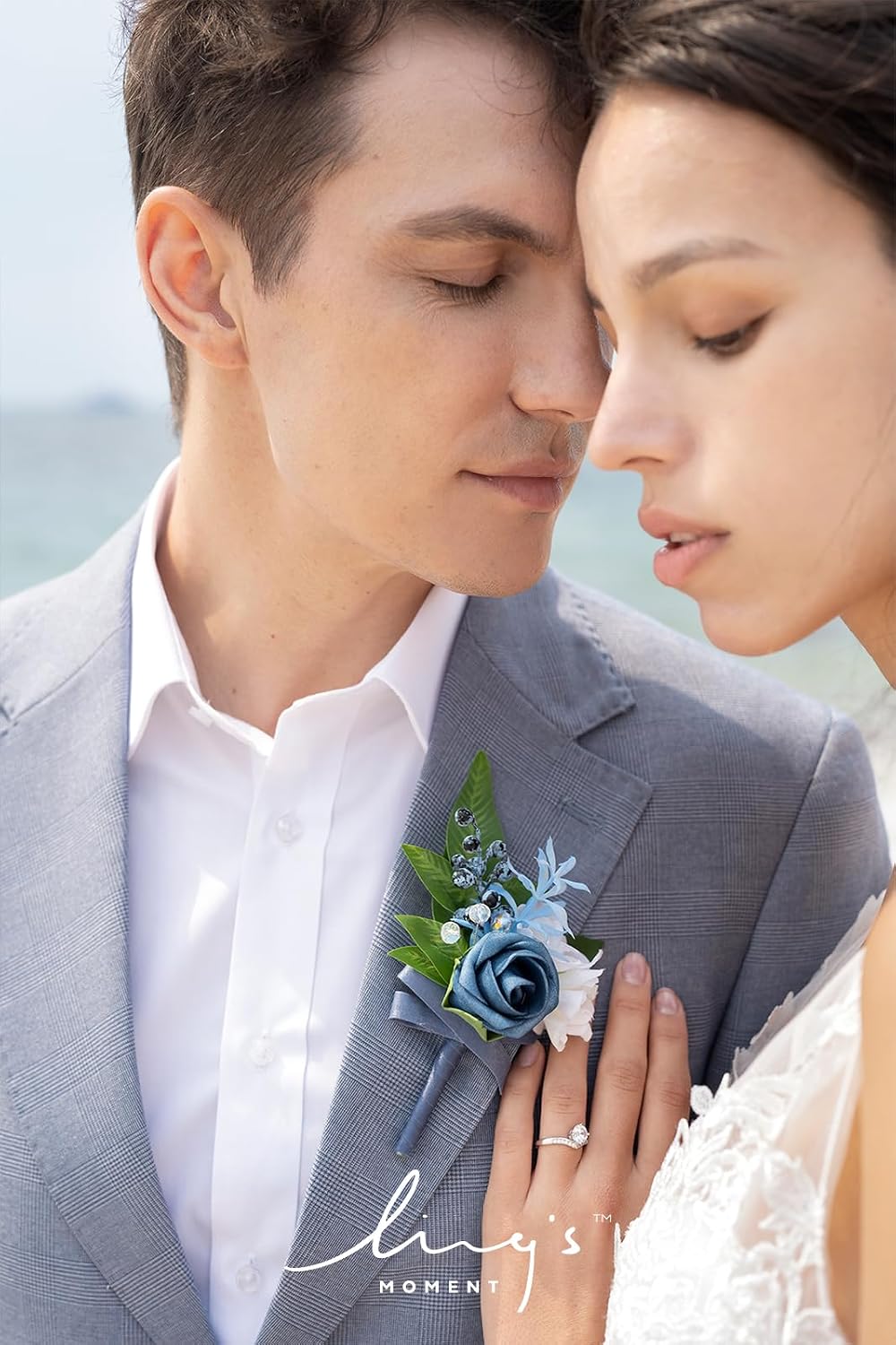 Ling's moment Wedding Artificial Flowers Package, Bridal Bouquet, Bridesmaid Bouquets, Boutonniere for Men, Rose Petals.Blue