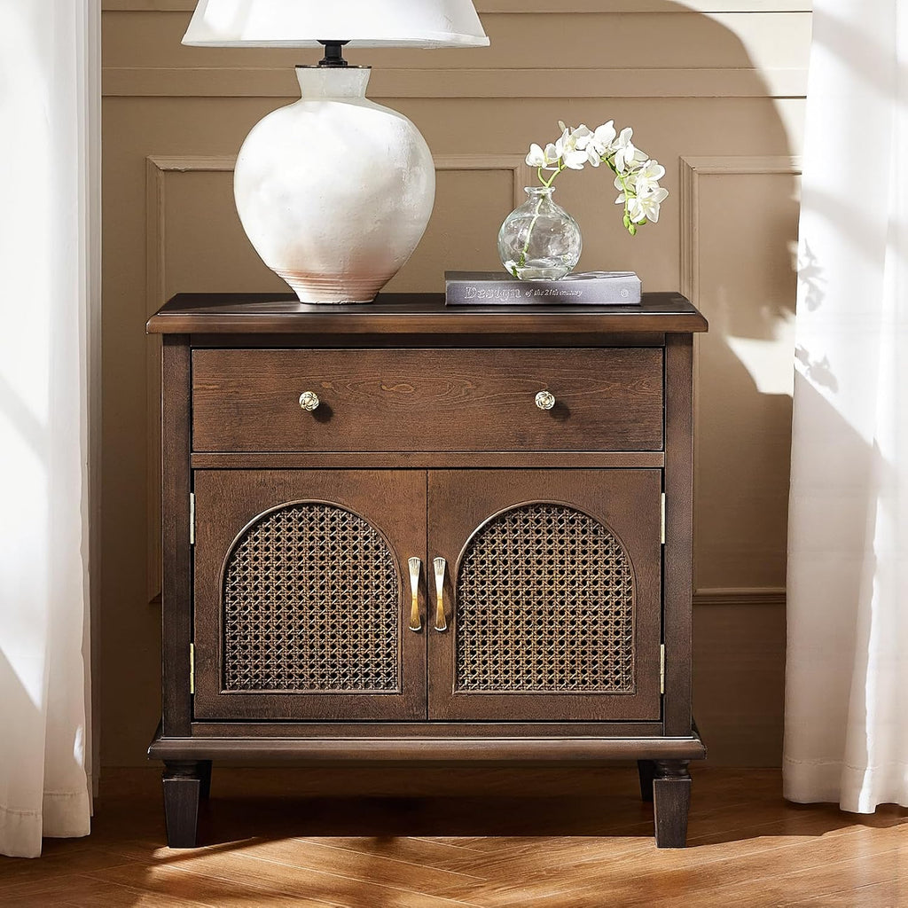 HULALA HOME End Table with Doors and Drawer, Traditional Side Table with Solid Wood Legs, Adjustable Shelf, Charging Station, Walnut