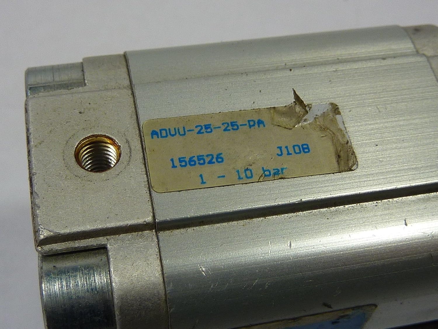 FESTO ADVU-25-25-P-A (156526), 1-10 BAR, 25 MM BORE, 25 MM Stroke, Compact, Double-Acting, Elastic Cushioning Rings/Pads AT Both Ends, M5 Pneumatic Connection, Pneumatic Cylinder, Series ADVU